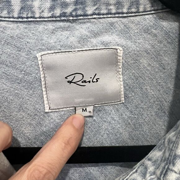 Rails Womens Ingrid Raw Hem Button Down Shirt Long Sleeve Chambray Acid Wash M - Picture 3 of 9